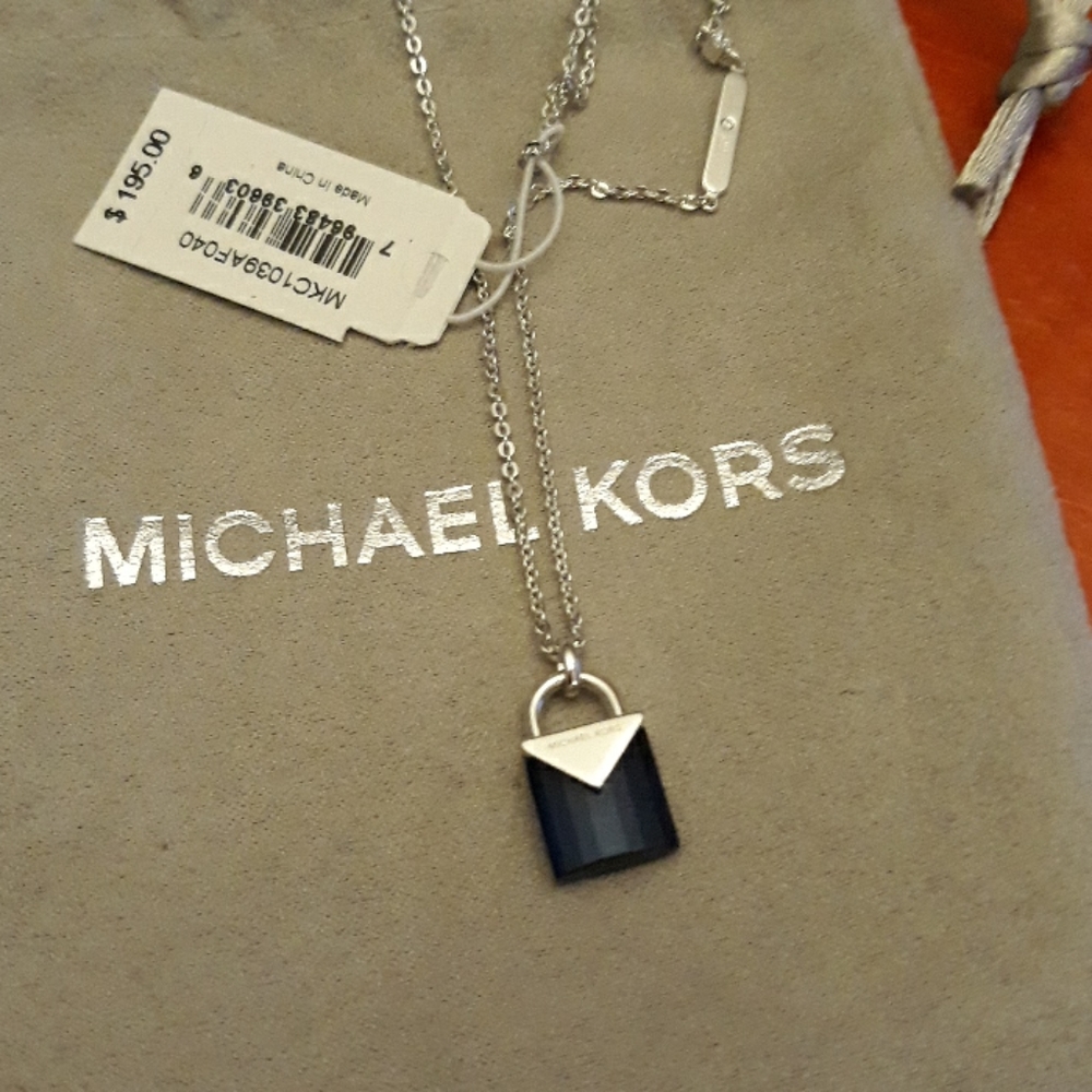 Sterling silver blue sapphire padlock necklace New - Picture 6 of 7